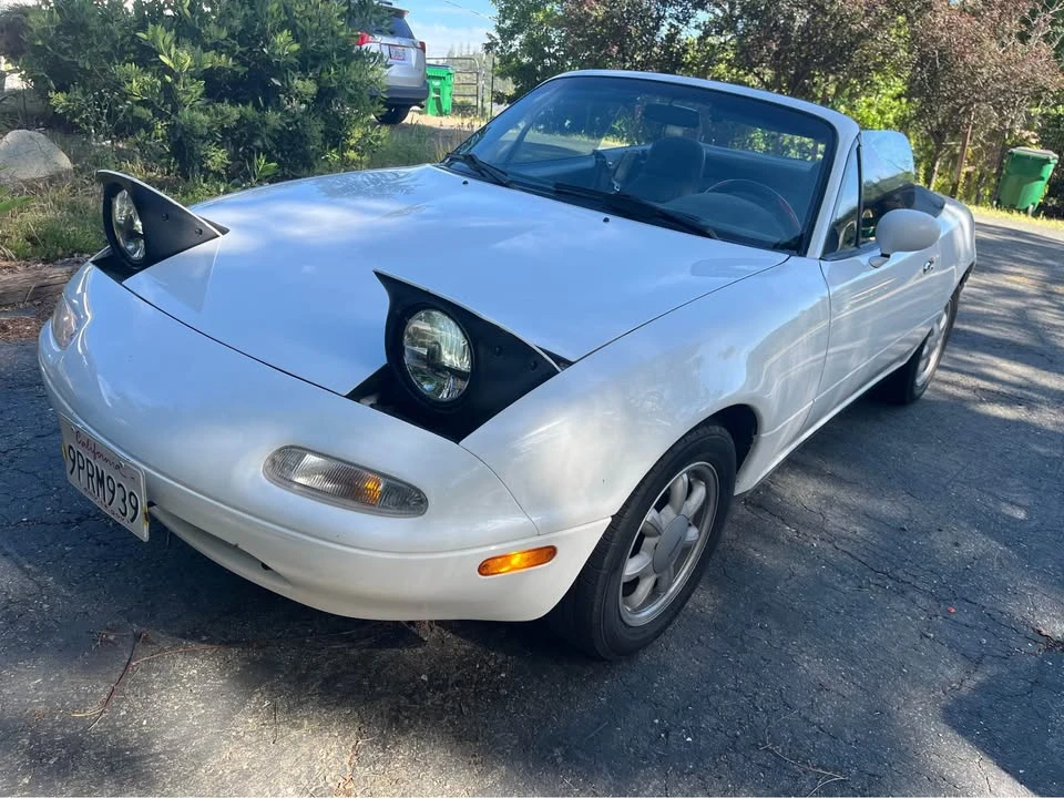 1992 Mazda NA MX-5 Miata - Image 2 of 17