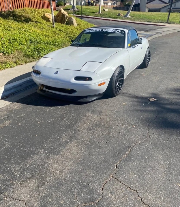 1992 Mazda NA MX-5 Miata - Image 2 of 4
