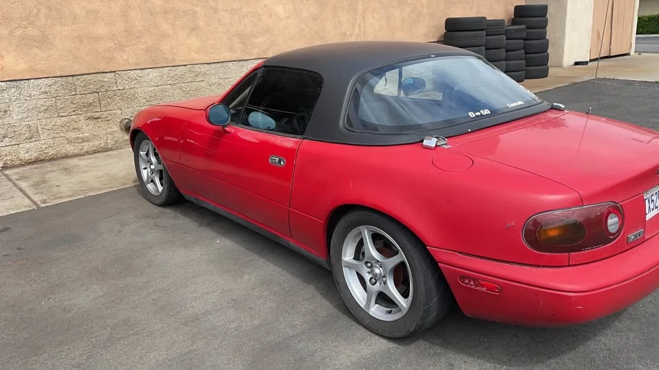 1992 Mazda NA MX-5 Miata - Image 5 of 6