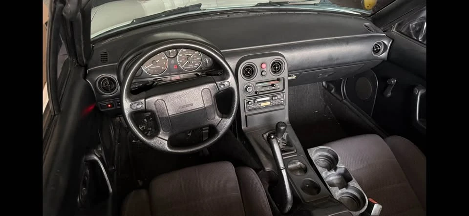 1992 Mazda NA MX-5 Miata - Image 4 of 6