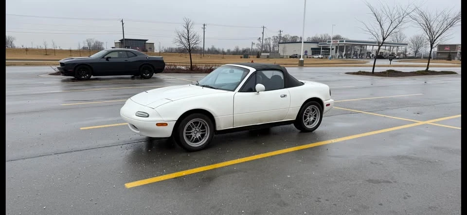 1992 Mazda NA MX-5 Miata - Image 2 of 6