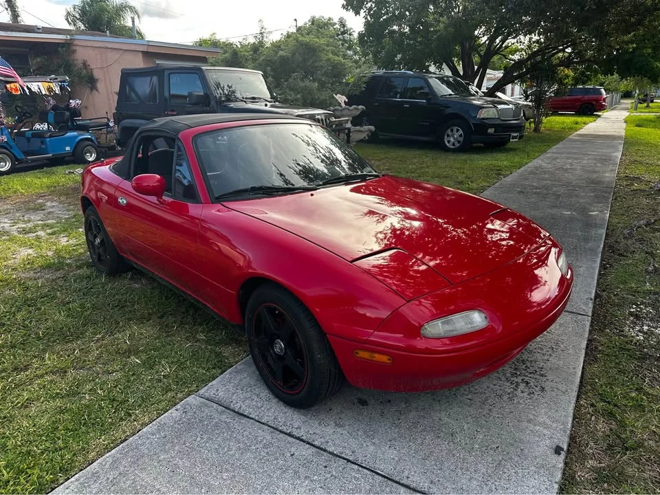 1992 Mazda NA MX-5 Miata - Image 2 of 9