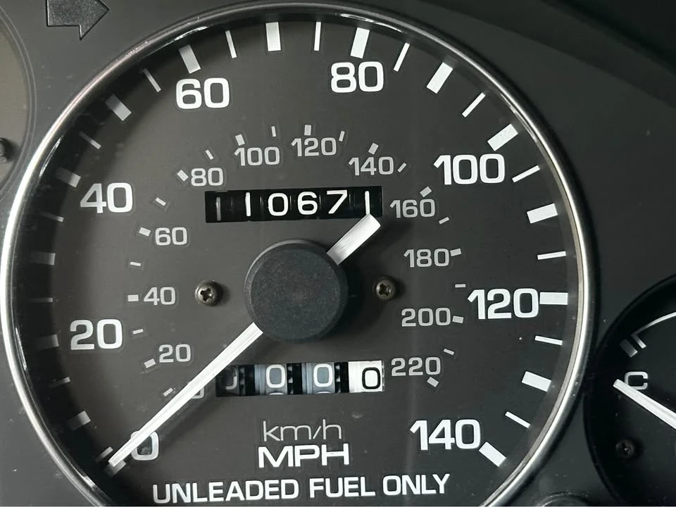1992 Mazda NA MX-5 Miata - Image 5 of 9