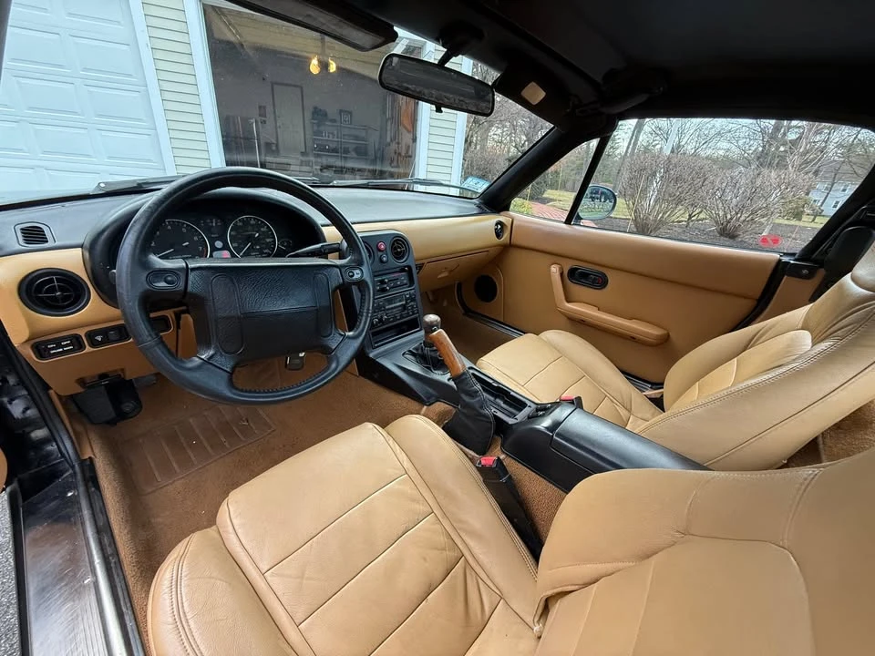 1992 Mazda NA MX-5 Miata - Image 6 of 15