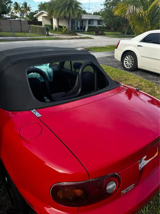 1992 Mazda NA MX-5 Miata - Image 9 of 9