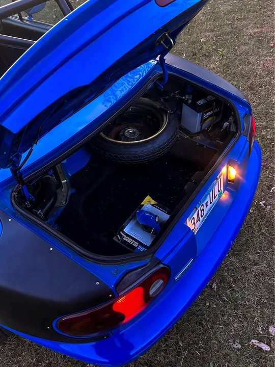 1992 Mazda NA MX-5 Miata - Image 5 of 12