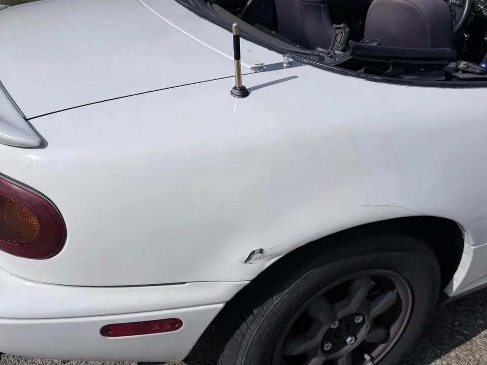 1992 Mazda NA MX-5 Miata - Image 4 of 11