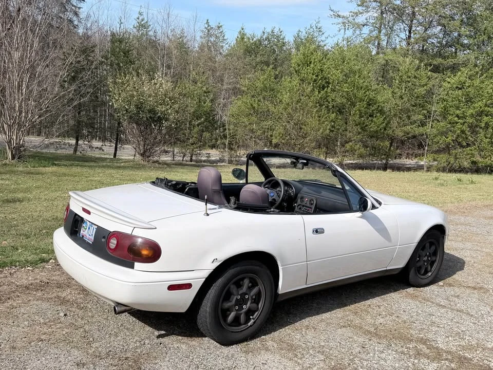 1992 Mazda NA MX-5 Miata - Image 6 of 11