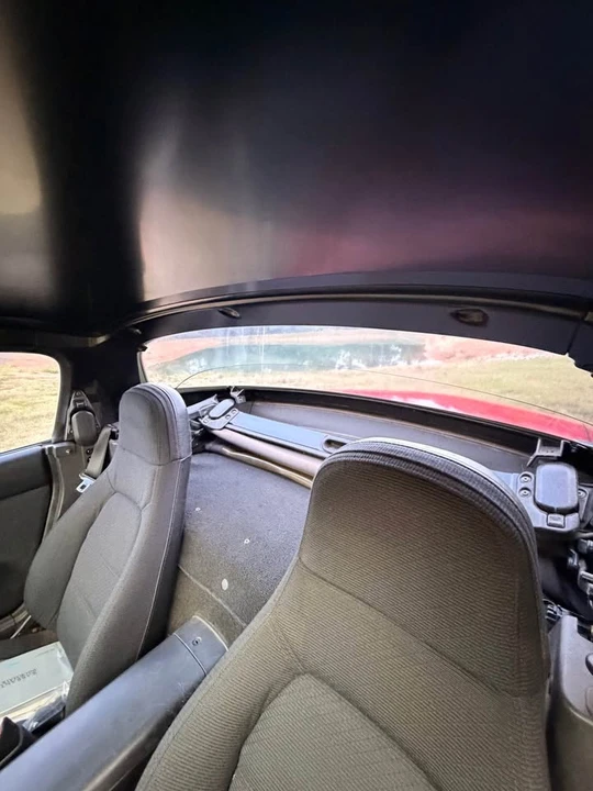 1992 Mazda NA MX-5 Miata - Image 15 of 17
