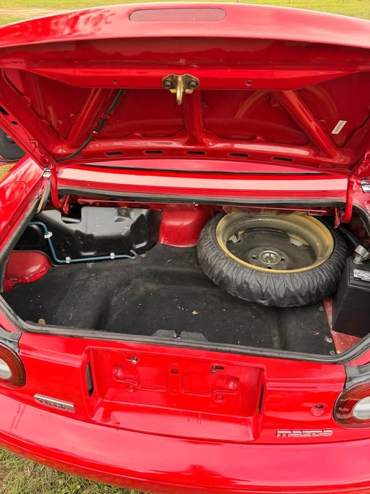1992 Mazda NA MX-5 Miata - Image 10 of 17