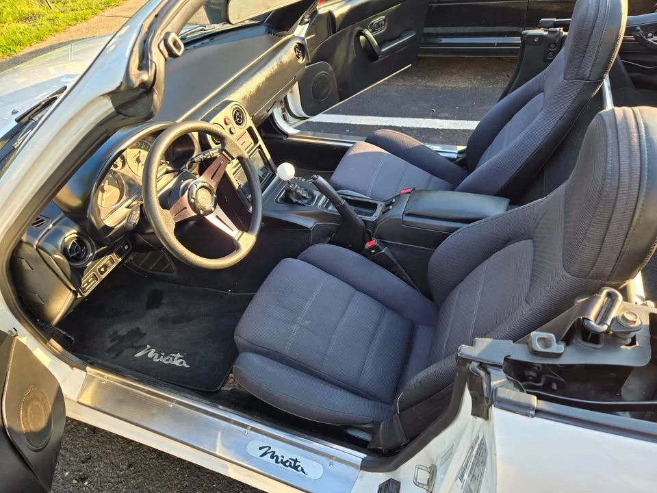 1992 Mazda NA MX-5 Miata - Image 4 of 7