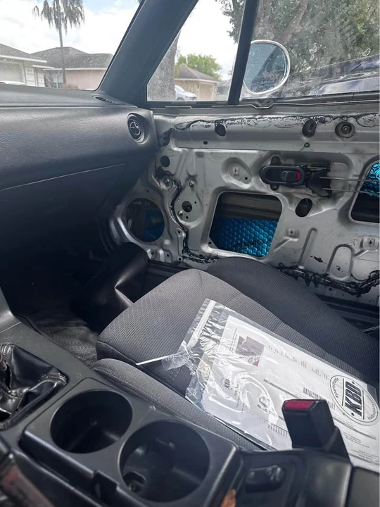 1992 Mazda NA MX-5 Miata - Image 14 of 16