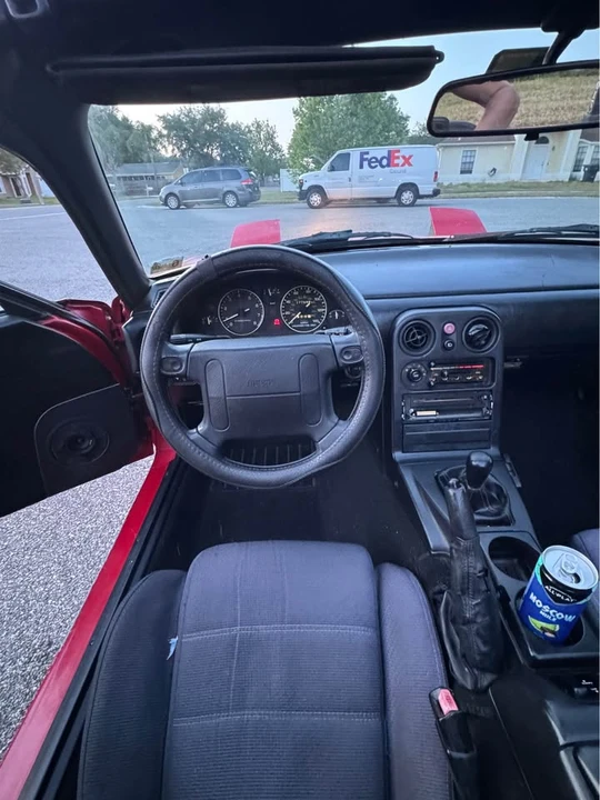 1992 Mazda NA MX-5 Miata - Image 7 of 13