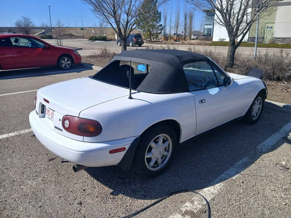 1992 Mazda NA MX-5 Miata - Image 5 of 9