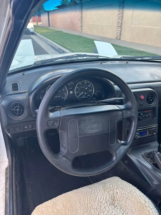 1992 Mazda NA MX-5 Miata - Image 8 of 13