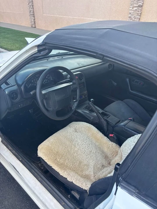 1992 Mazda NA MX-5 Miata - Image 7 of 13