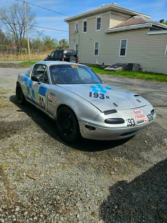 1992 Mazda NA MX-5 Miata - Image 2 of 8