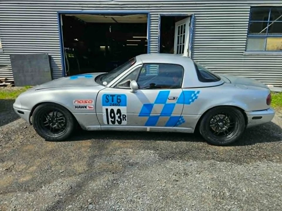 1992 Mazda NA MX-5 Miata - Image 6 of 8