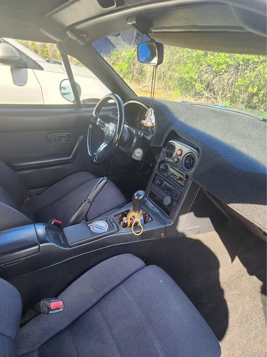 1992 Mazda NA MX-5 Miata - Image 7 of 8