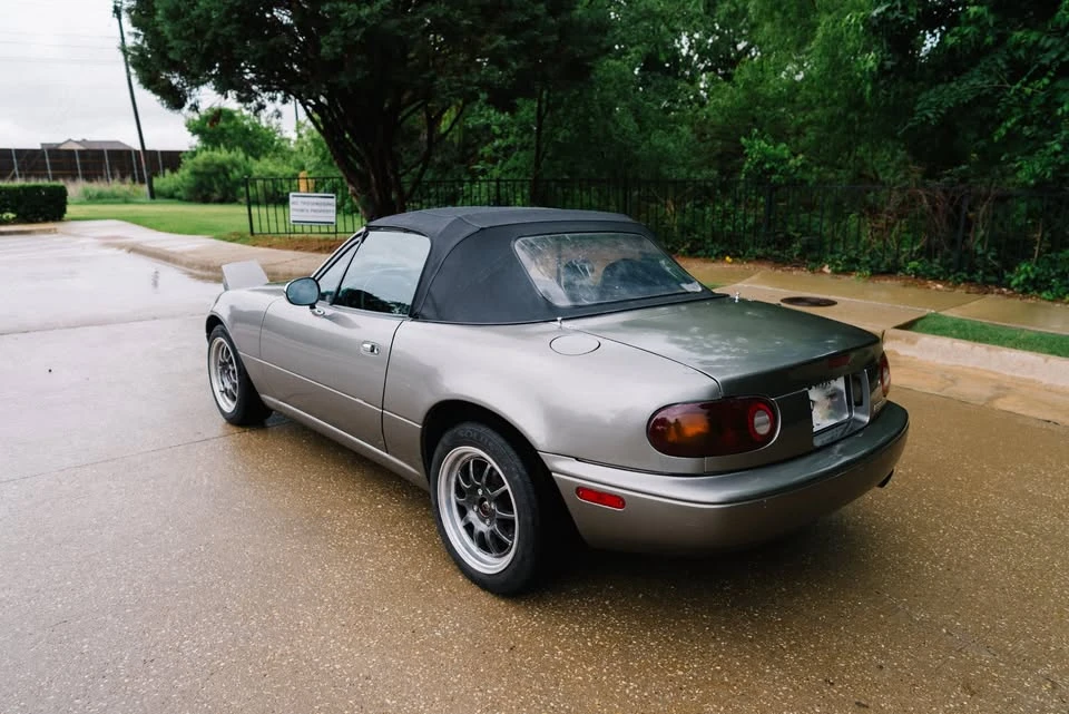 1992 Mazda NA MX-5 Miata - Image 2 of 19
