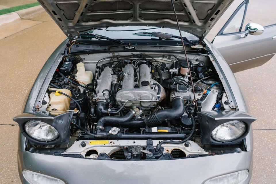1992 Mazda NA MX-5 Miata - Image 16 of 19