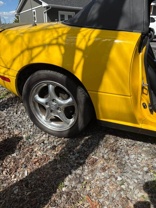 1992 Mazda NA MX-5 Miata - Image 11 of 12