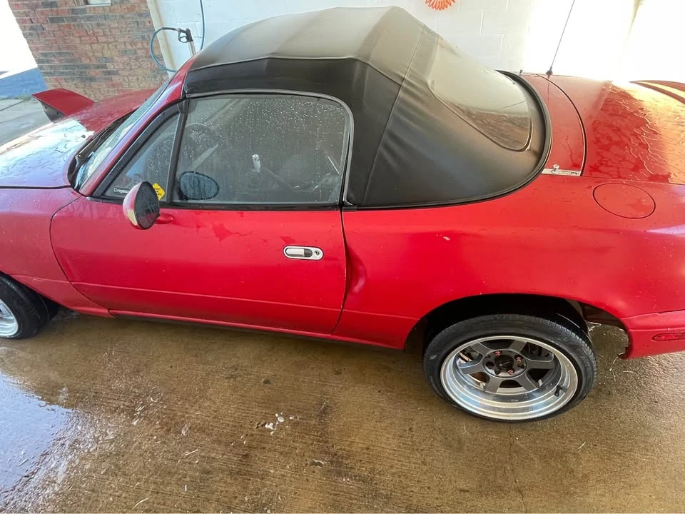 1992 Mazda NA MX-5 Miata - Image 8 of 10