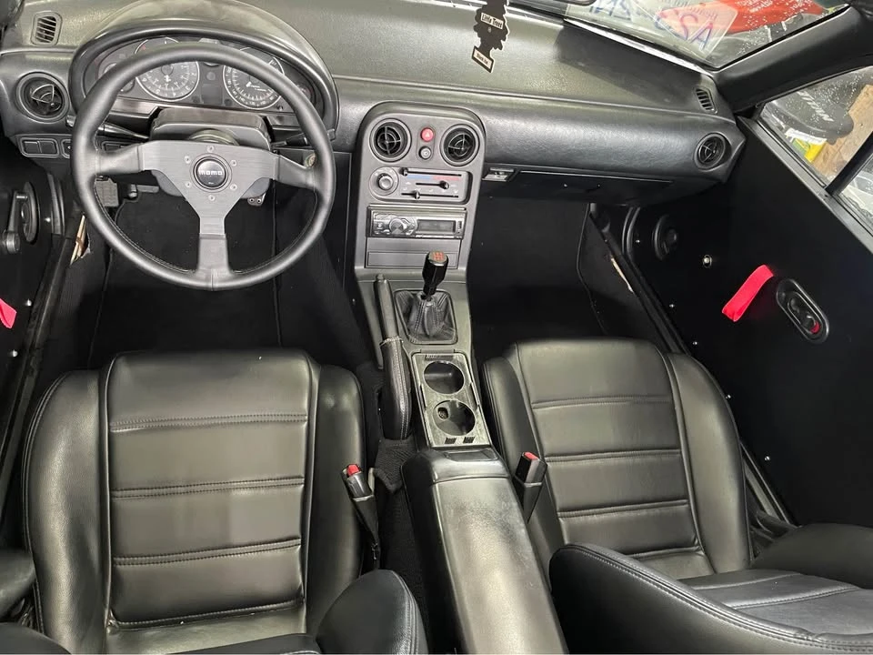 1992 Mazda NA MX-5 Miata - Image 6 of 9