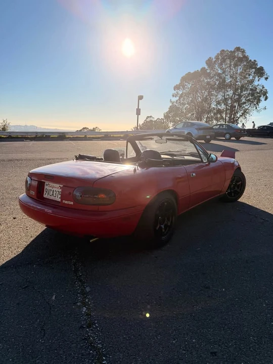 1992 Mazda NA MX-5 Miata - Image 9 of 11