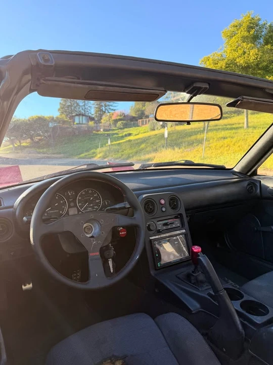 1992 Mazda NA MX-5 Miata - Image 2 of 11