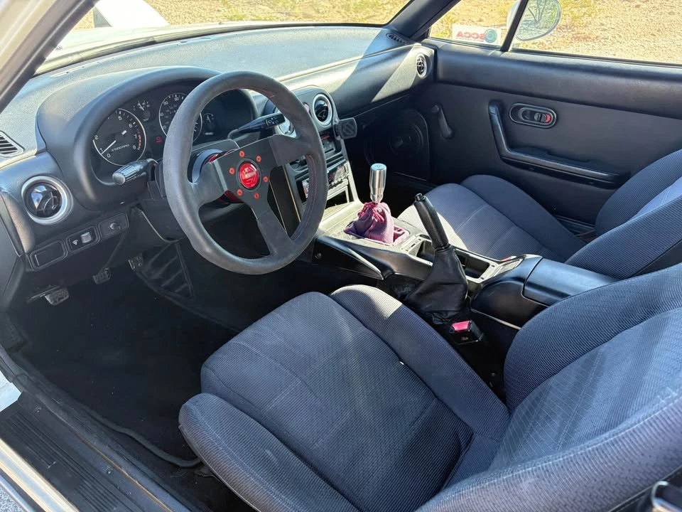 1992 Mazda NA MX-5 Miata - Image 5 of 10