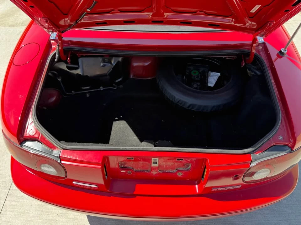 1992 Mazda NA MX-5 Miata - Image 9 of 16