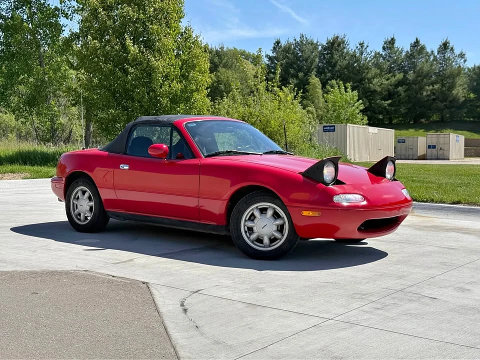 1992 Mazda NA MX-5 Miata - Image 2 of 16