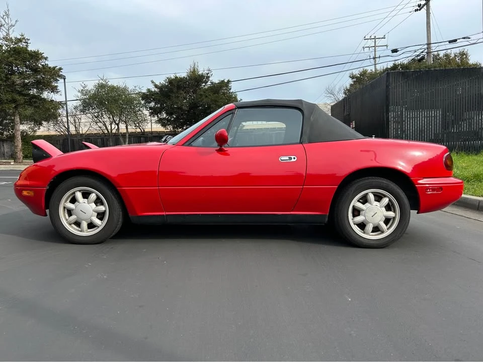 1992 Mazda NA MX-5 Miata - Image 5 of 20