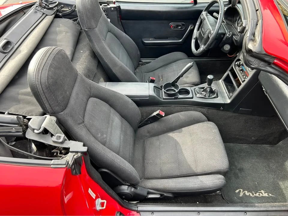 1992 Mazda NA MX-5 Miata - Image 19 of 20