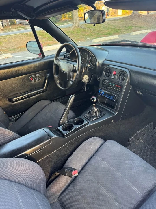 1992 Mazda NA MX-5 Miata - Image 6 of 6