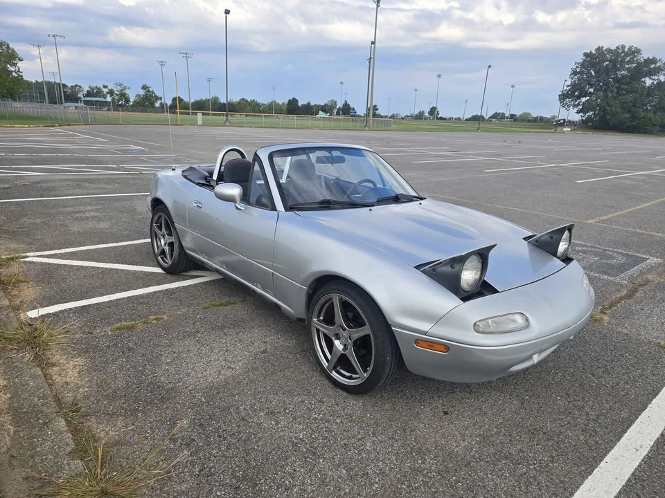 1992 Mazda NA MX-5 Miata - Image 2 of 10