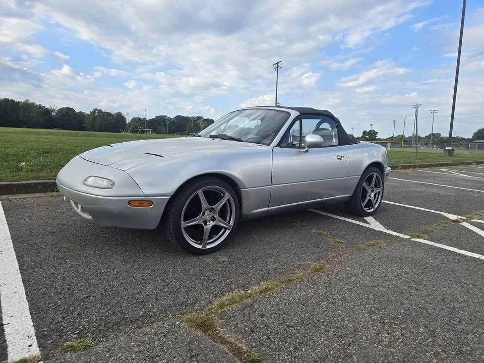 1992 Mazda NA MX-5 Miata - Image 5 of 10