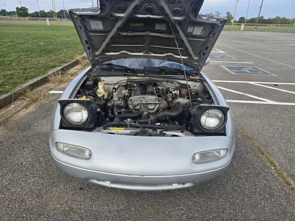 1992 Mazda NA MX-5 Miata - Image 9 of 10