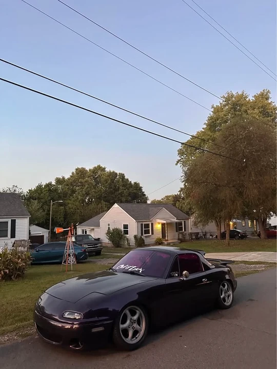 1992 Mazda NA MX-5 Miata - Image 2 of 15