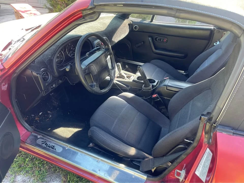1992 Mazda NA MX-5 Miata - Image 5 of 8