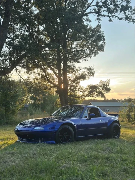 1992 Mazda NA MX-5 Miata - Image 5 of 16