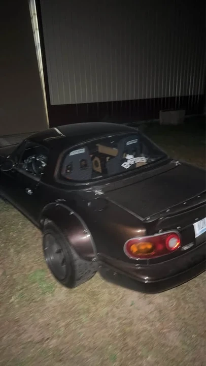 1992 Mazda NA MX-5 Miata - Image 13 of 16