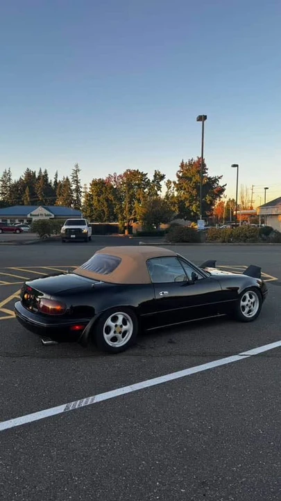1992 Mazda NA MX-5 Miata - Image 4 of 6