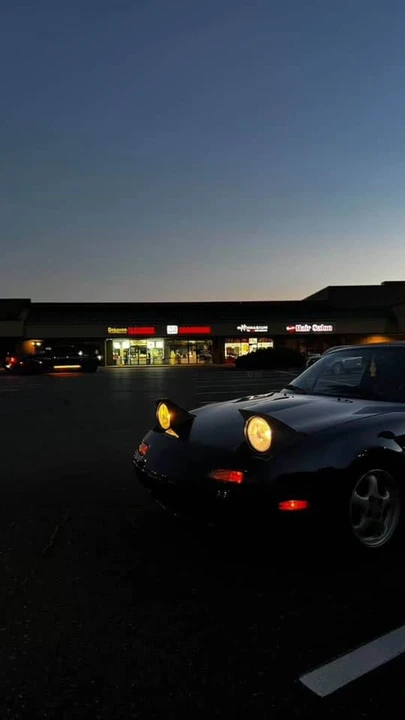 1992 Mazda NA MX-5 Miata - Image 2 of 6