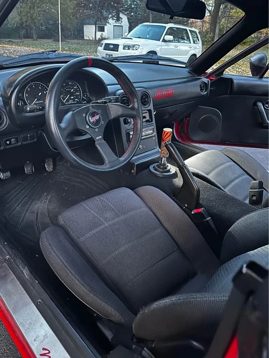 1992 Mazda NA MX-5 Miata - Image 10 of 11