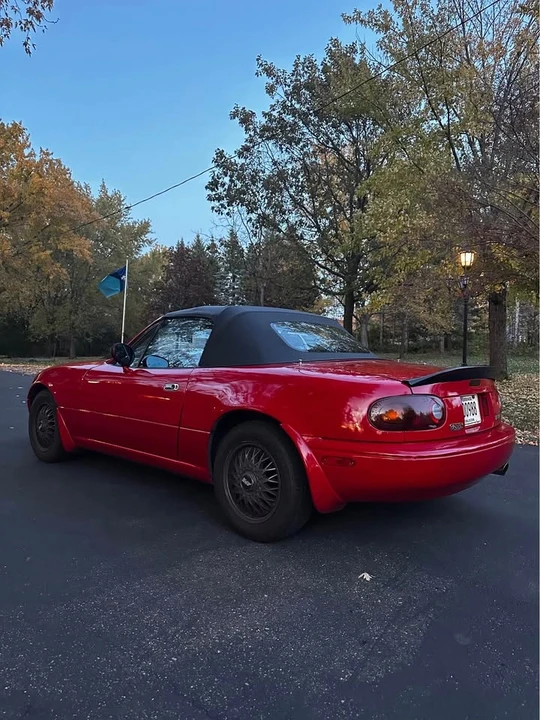 1992 Mazda NA MX-5 Miata - Image 4 of 11