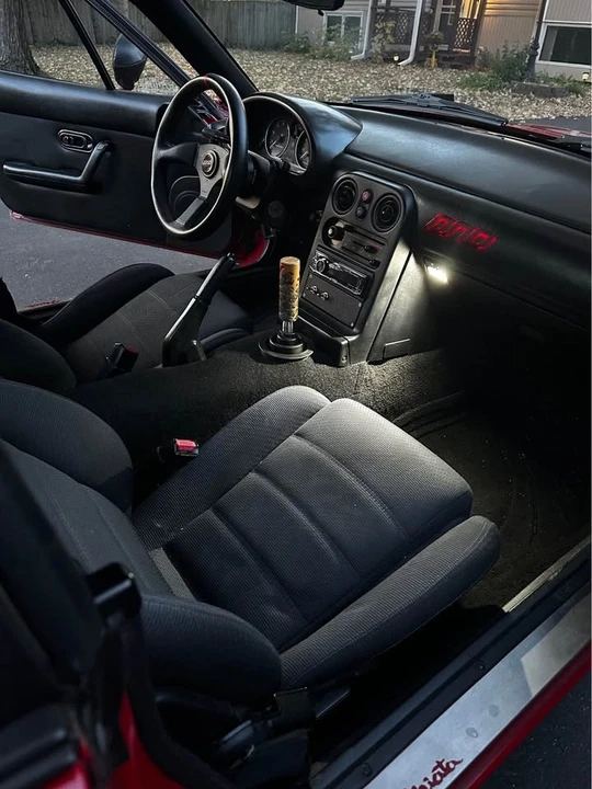 1992 Mazda NA MX-5 Miata - Image 11 of 11