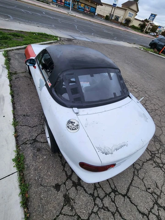 1992 Mazda NA MX-5 Miata - Image 6 of 14