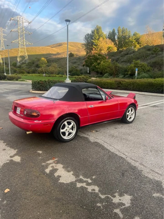 1992 Mazda NA MX-5 Miata - Image 5 of 6